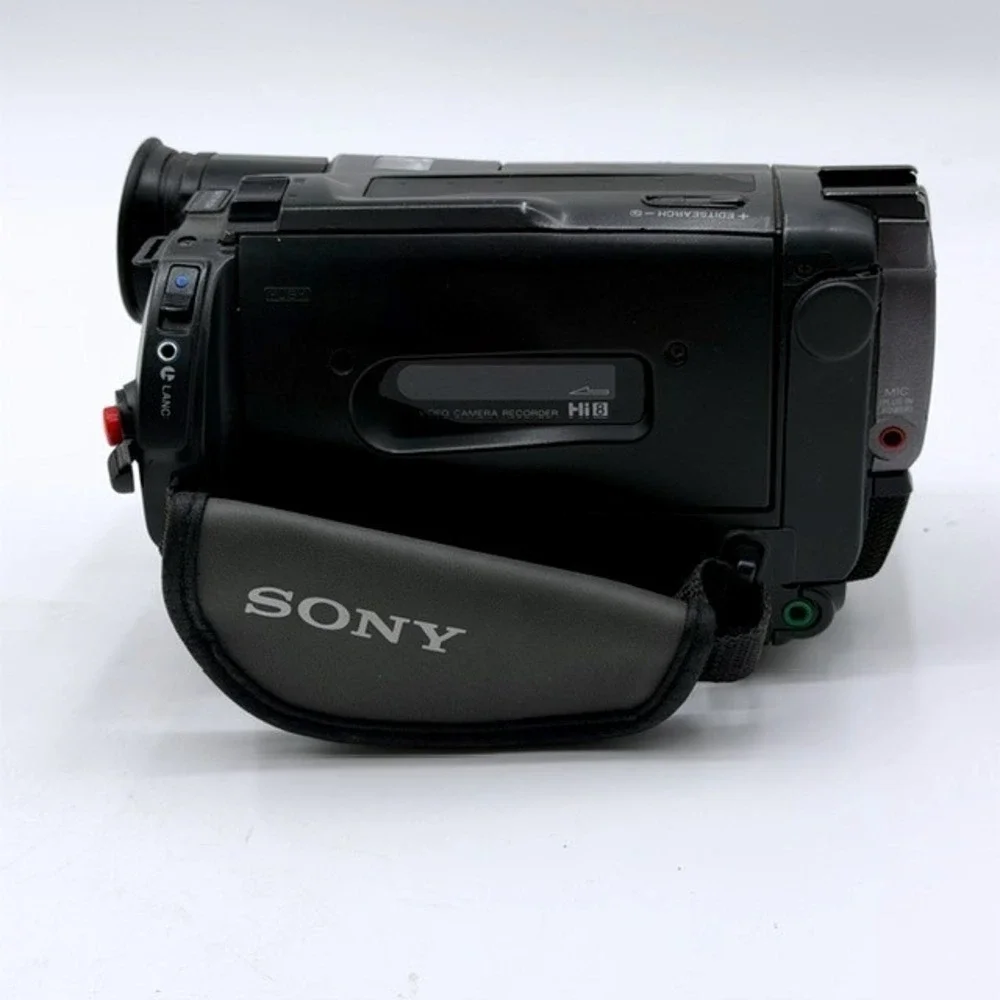 Sony Handycam Video Hi8 CCD-TR910 Camcorder 30x Digital Zoom PARTS ONLY
